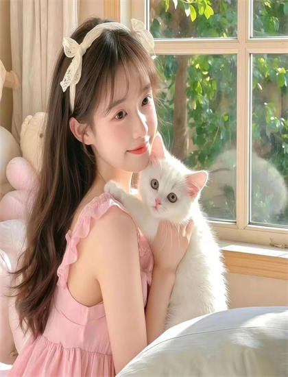 《两个世界》剪辑手法完整分析：节奏把控与转场技巧探讨，最新